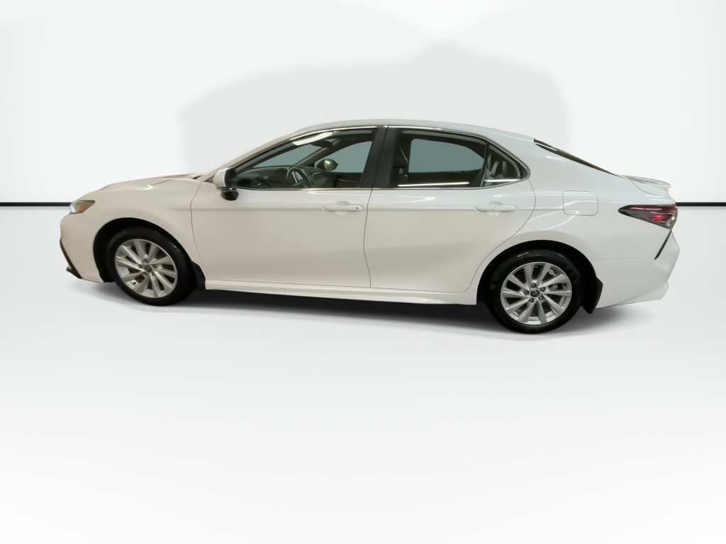 2024 Toyota Camry SE | Cam | USB | HtdSeats | Bluetoooth | XM in Saint John, New Brunswick - 5 - w1024h768px
