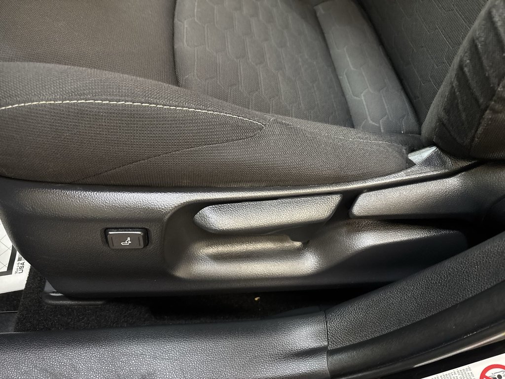 2019 Toyota Corolla Hatchback base | Cam | USB | HtdSeats | Bluetooth | Keyless in Saint John, New Brunswick - 14 - w1024h768px