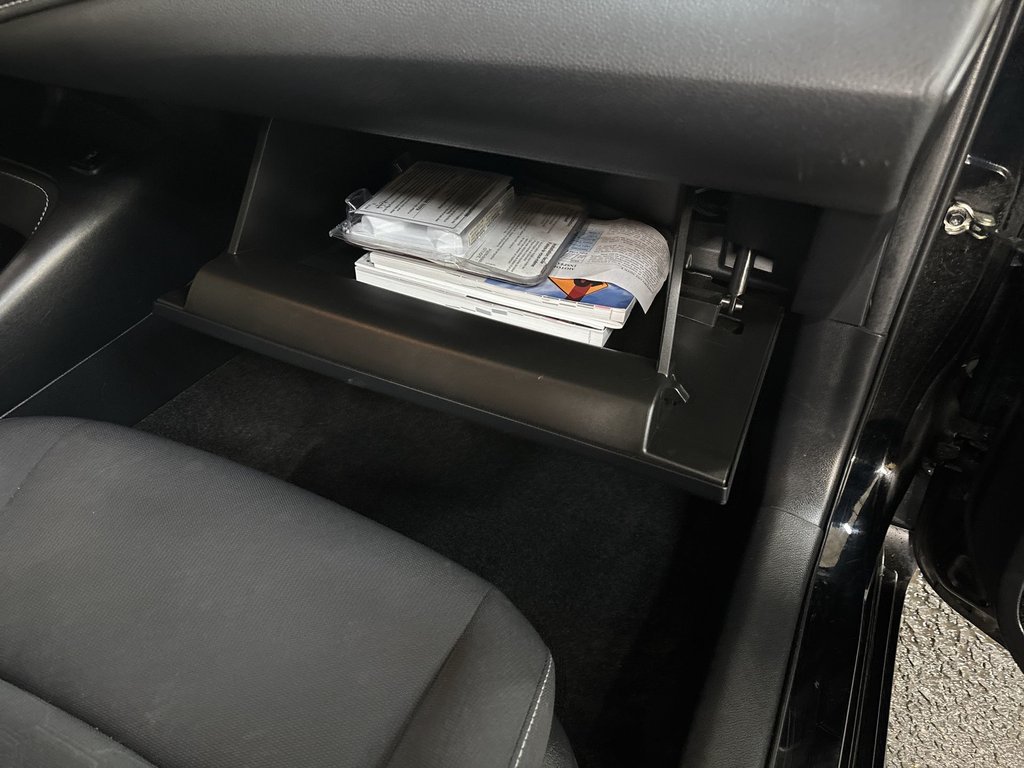 2019 Toyota Corolla Hatchback base | Cam | USB | HtdSeats | Bluetooth | Keyless in Saint John, New Brunswick - 43 - w1024h768px