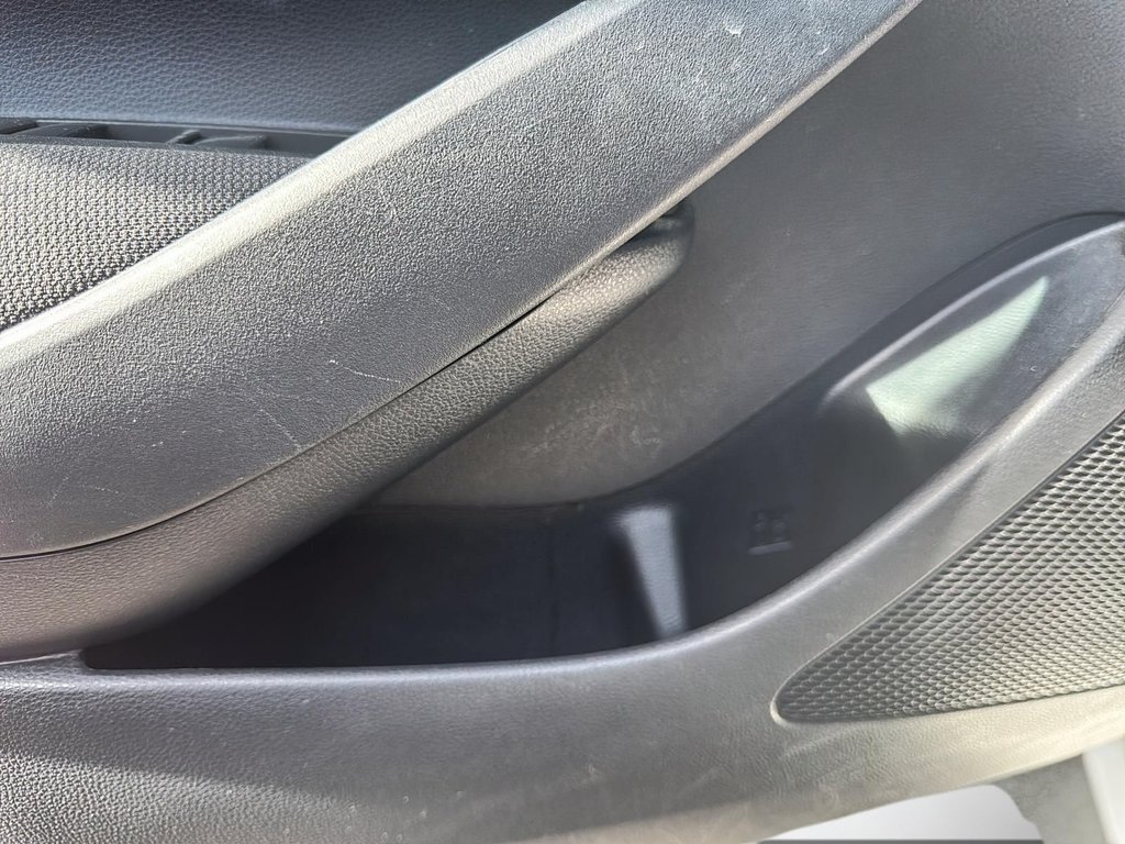 2020 Toyota Corolla in Antigonish, Nova Scotia - 37 - w1024h768px