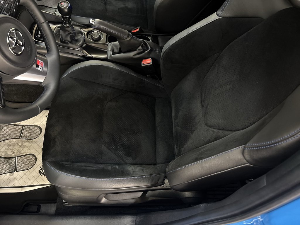 2024 Toyota GR Corolla Circuit | Leather | Cam | USB | HtdSeats in Saint John, New Brunswick - 12 - w1024h768px