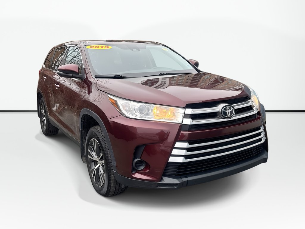 2019 Toyota Highlander LE | Cam | USB | HtdSeats | Bluetooth | Keyless in Saint John, New Brunswick - 1 - w1024h768px