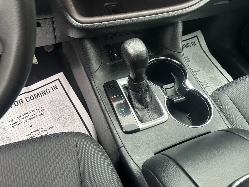 2019 Toyota Highlander LE | Cam | USB | HtdSeats | Bluetooth | Keyless in Saint John, New Brunswick - 29 - w1024h768px