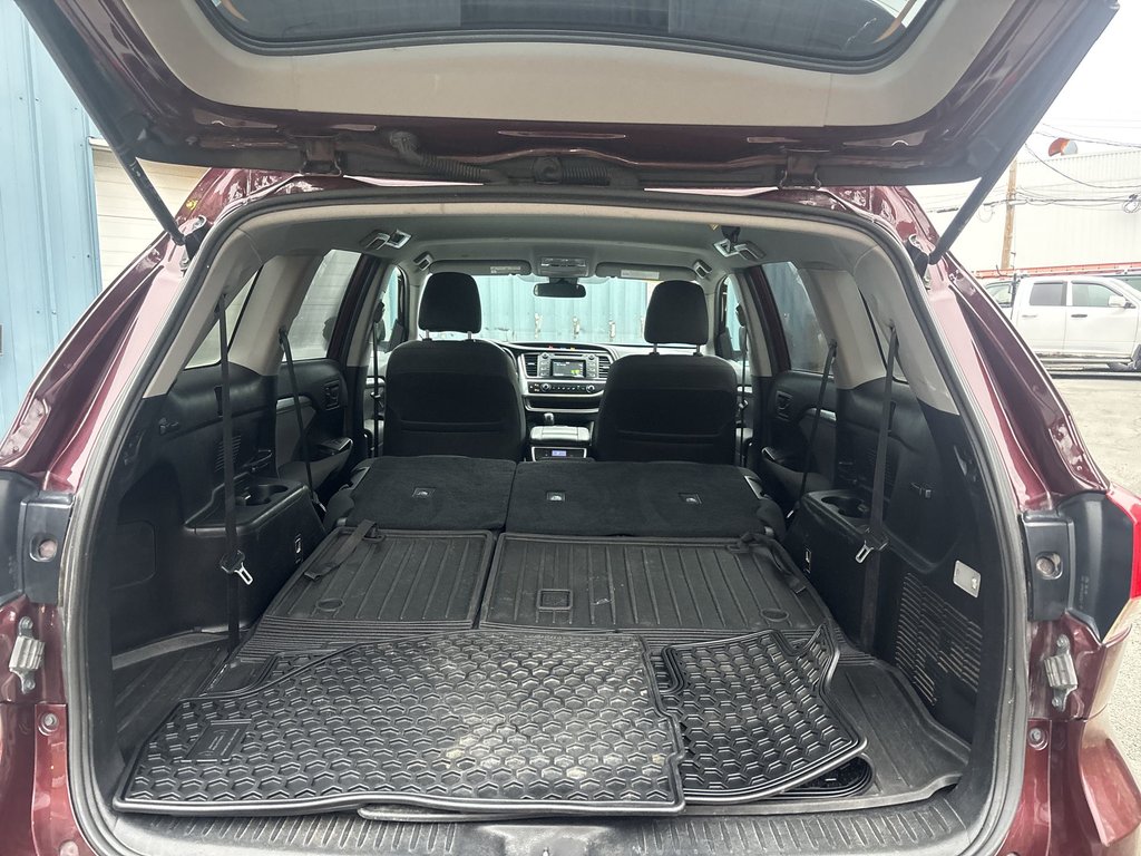 2019 Toyota Highlander LE | Cam | USB | HtdSeats | Bluetooth | Keyless in Saint John, New Brunswick - 37 - w1024h768px