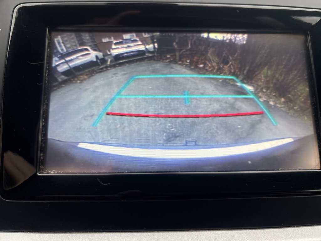 2019 Toyota Highlander LE | Cam | USB | HtdSeats | Bluetooth | Keyless in Saint John, New Brunswick - 26 - w1024h768px