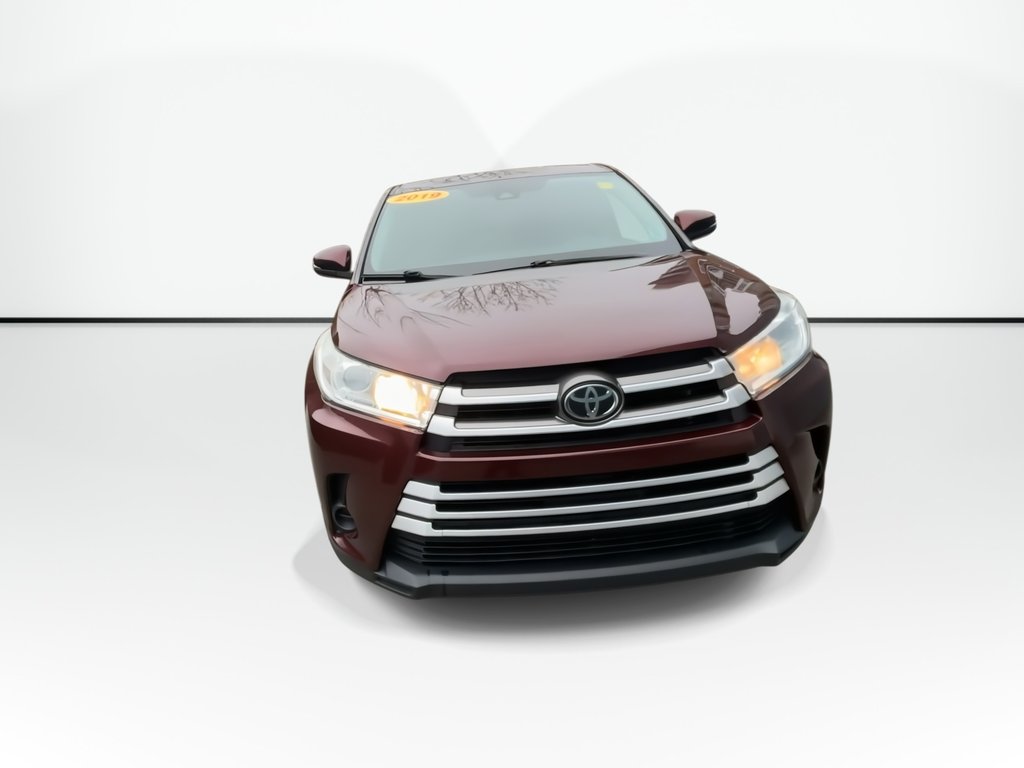 2019 Toyota Highlander LE | Cam | USB | HtdSeats | Bluetooth | Keyless in Saint John, New Brunswick - 3 - w1024h768px