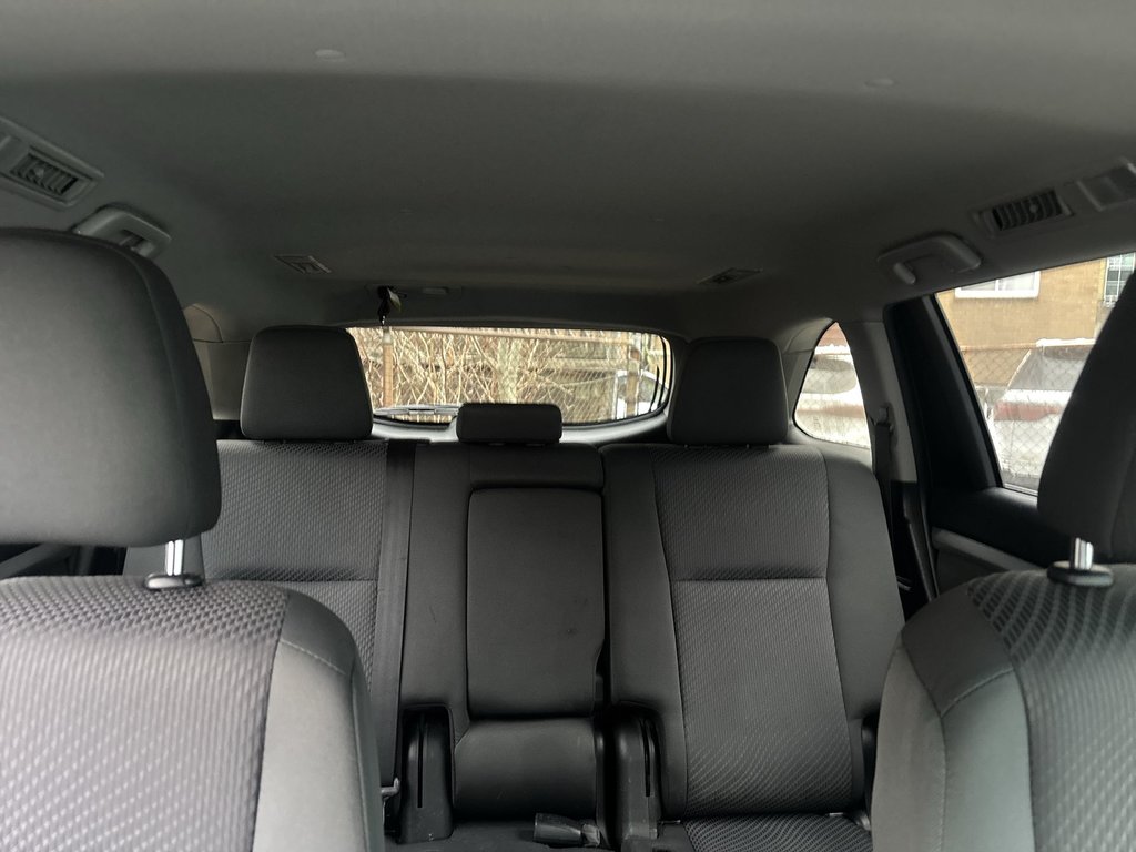 2019 Toyota Highlander LE | Cam | USB | HtdSeats | Bluetooth | Keyless in Saint John, New Brunswick - 52 - w1024h768px