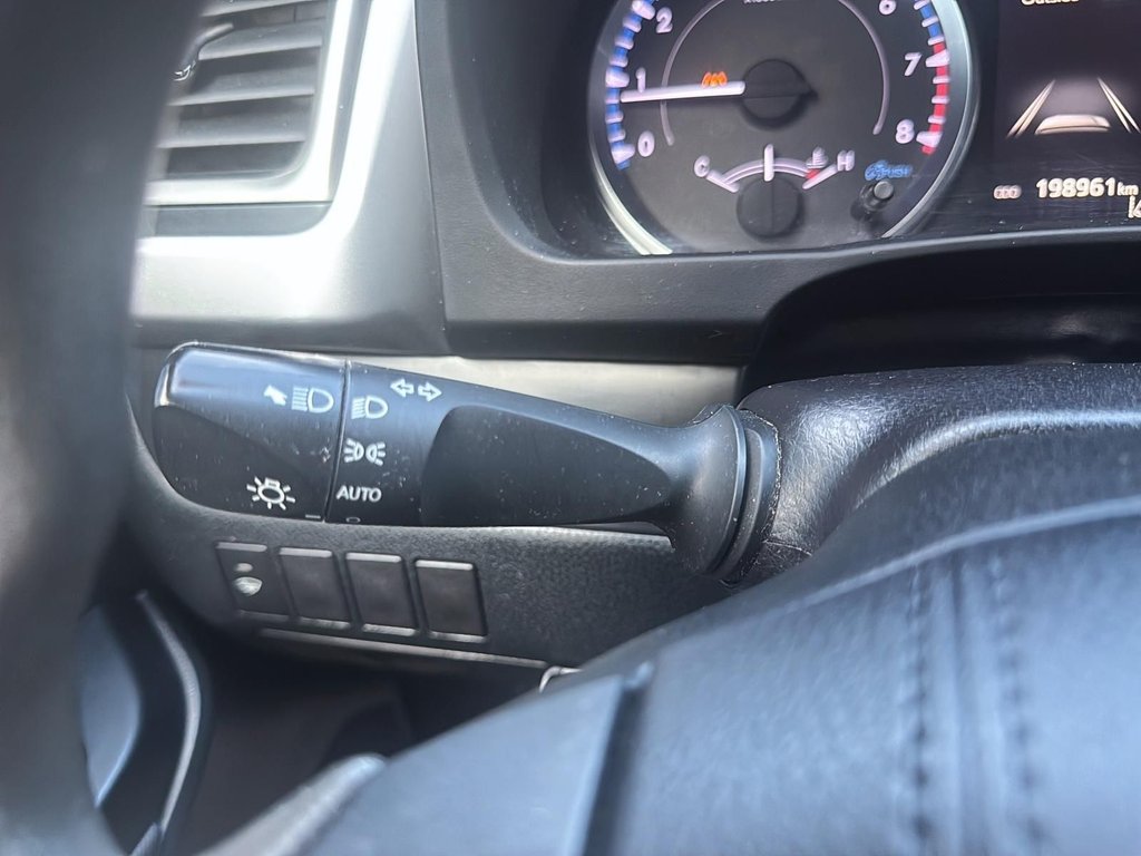2019 Toyota Highlander LE | Cam | USB | HtdSeats | Bluetooth | Keyless in Saint John, New Brunswick - 35 - w1024h768px