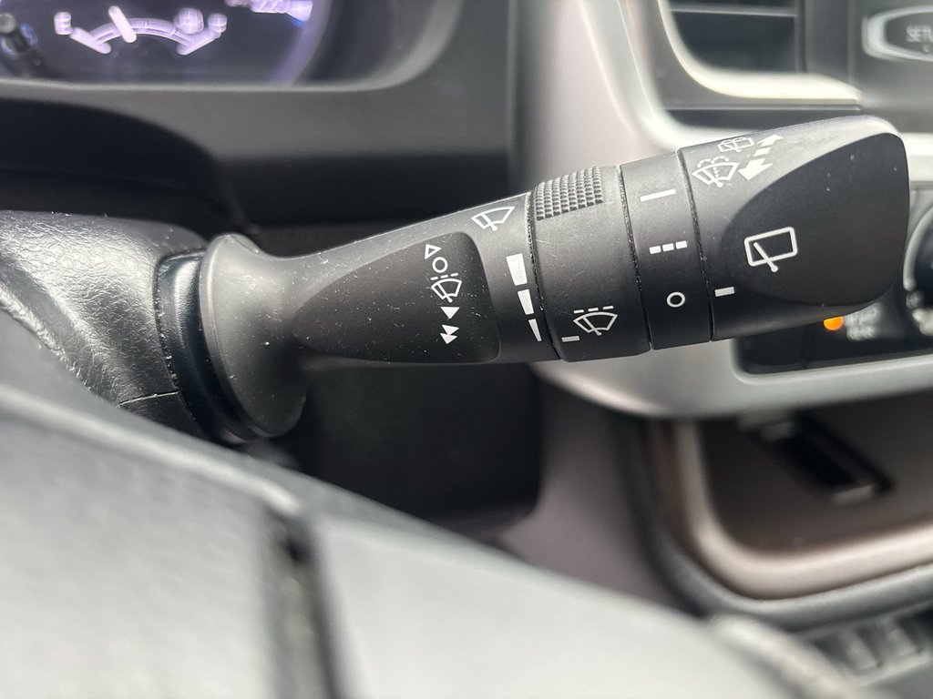 2019 Toyota Highlander LE | Cam | USB | HtdSeats | Bluetooth | Keyless in Saint John, New Brunswick - 48 - w1024h768px