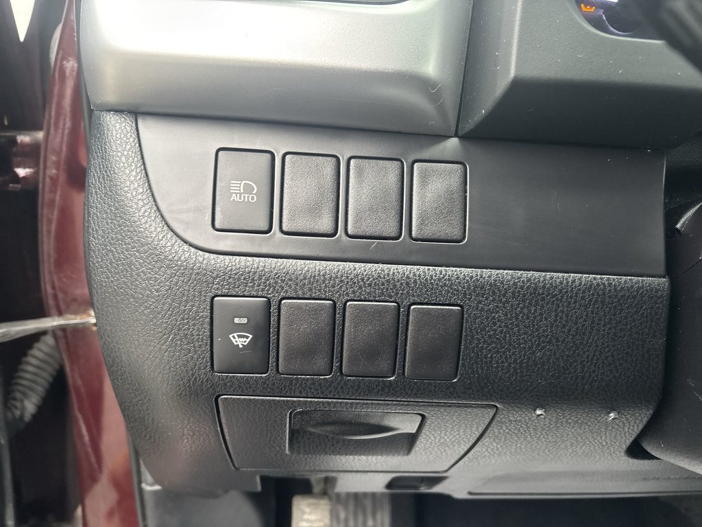 2019 Toyota Highlander LE | Cam | USB | HtdSeats | Bluetooth | Keyless in Saint John, New Brunswick - 31 - w1024h768px