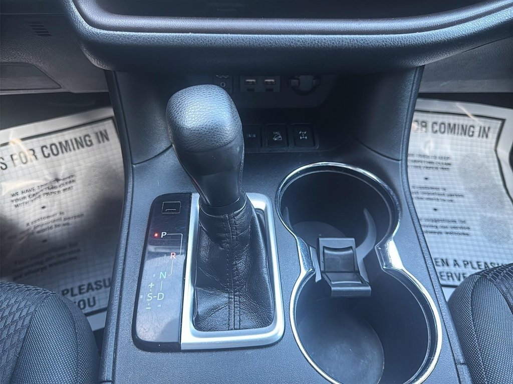2019 Toyota Highlander LE | Cam | USB | HtdSeats | Bluetooth | Keyless in Saint John, New Brunswick - 26 - w1024h768px