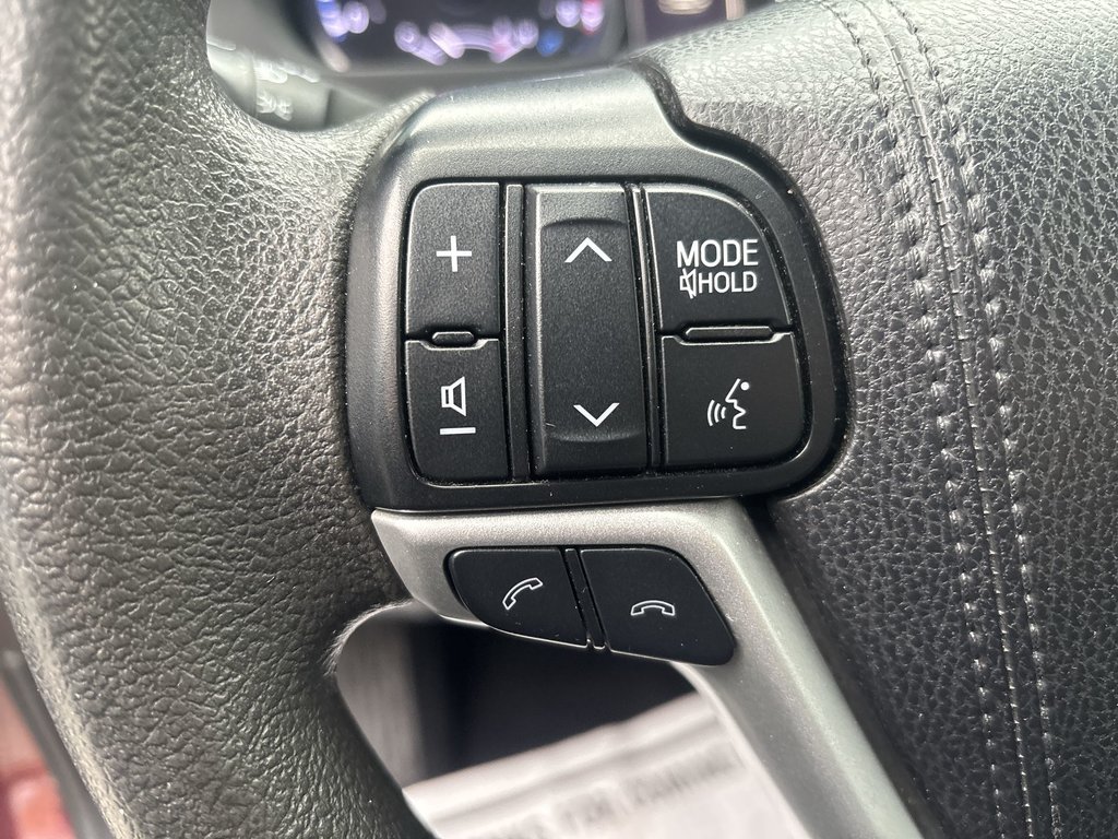 2019 Toyota Highlander LE | Cam | USB | HtdSeats | Bluetooth | Keyless in Saint John, New Brunswick - 20 - w1024h768px