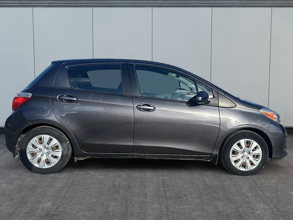 2014 Toyota Yaris LE | USB | Bluetooth | PwrLocks | CD | AM/FM in Saint John, New Brunswick - 5 - w1024h768px