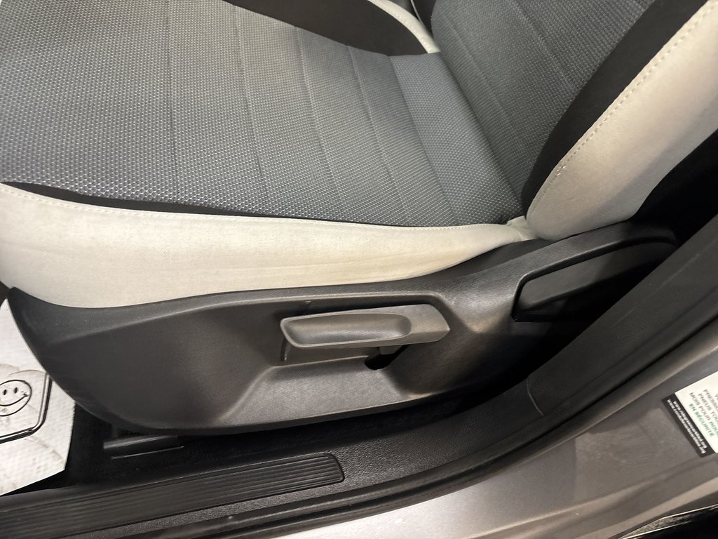 2025 Volkswagen Taos Trendline | Cam | USB | HtdSeats | Keyless in Saint John, New Brunswick - 14 - w1024h768px