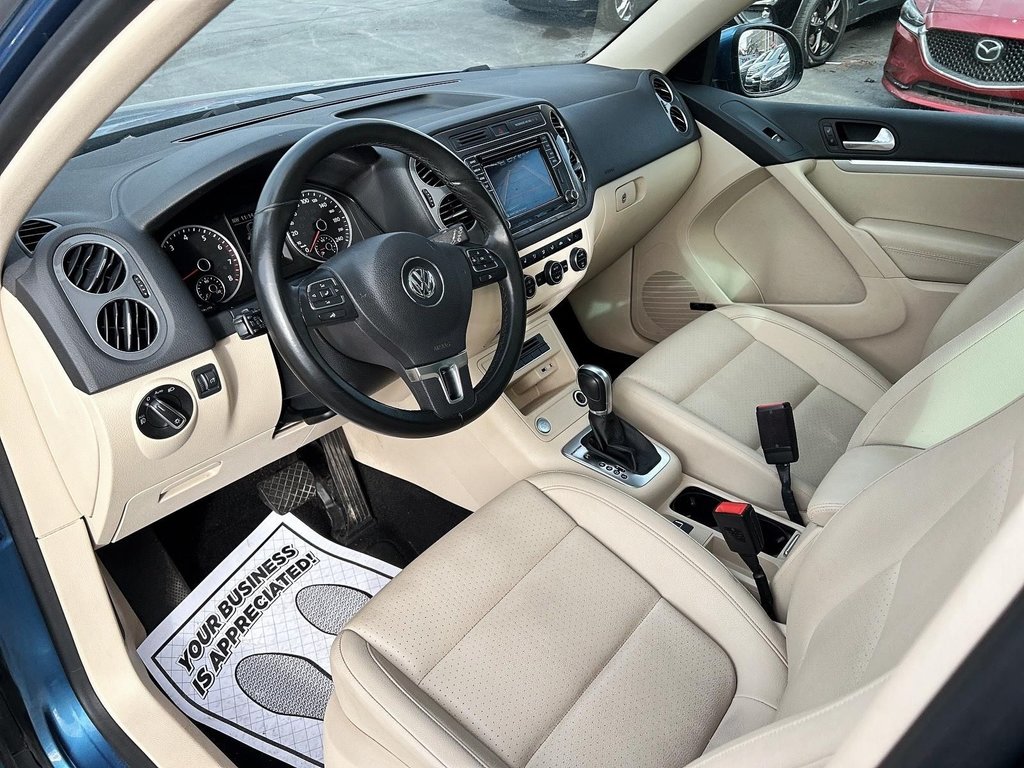 2017  Tiguan Comfortline | Leather | Cam | USB | HtdSeats in Saint John, New Brunswick - 25 - w1024h768px