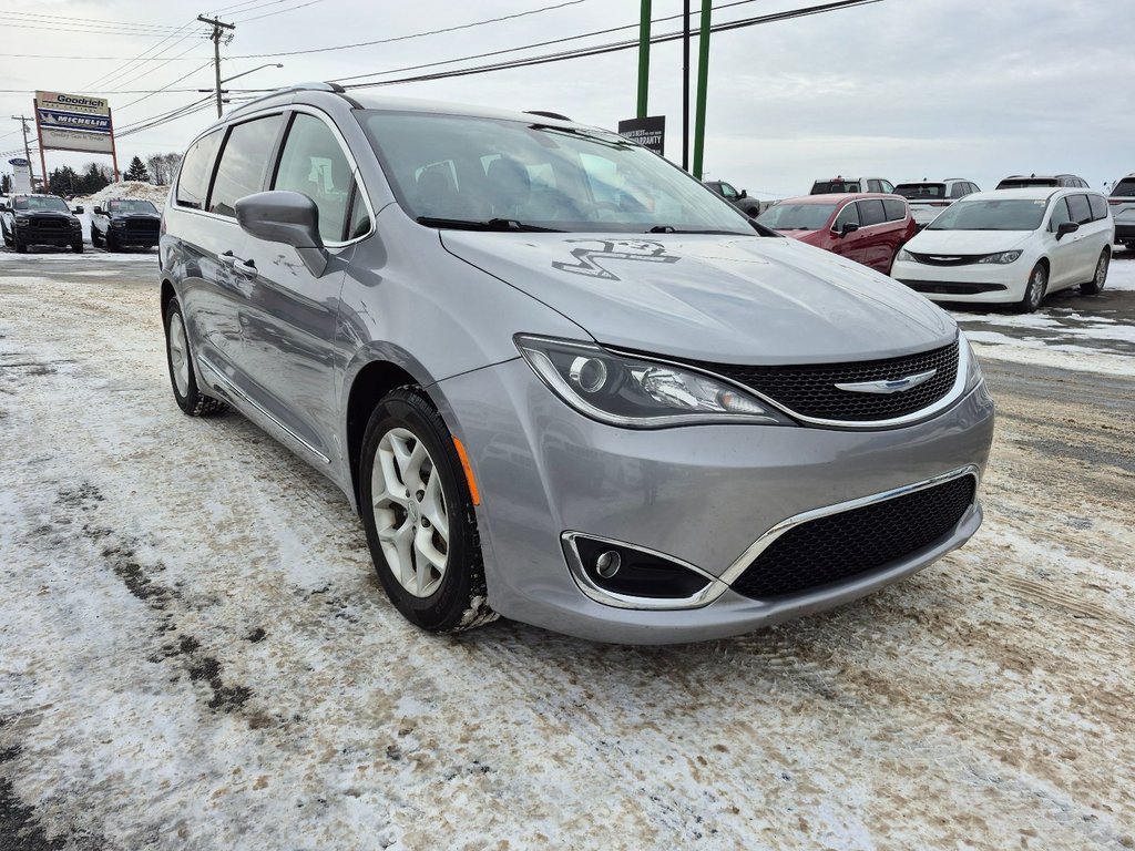 2018 Chrysler Pacifica Touring-L Plus in Woodstock, New Brunswick - 3 - w1024h768px