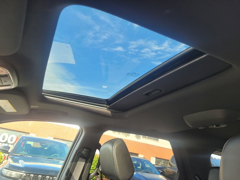 2023 Dodge Durango R/T in Woodstock, New Brunswick - 11 - w1024h768px