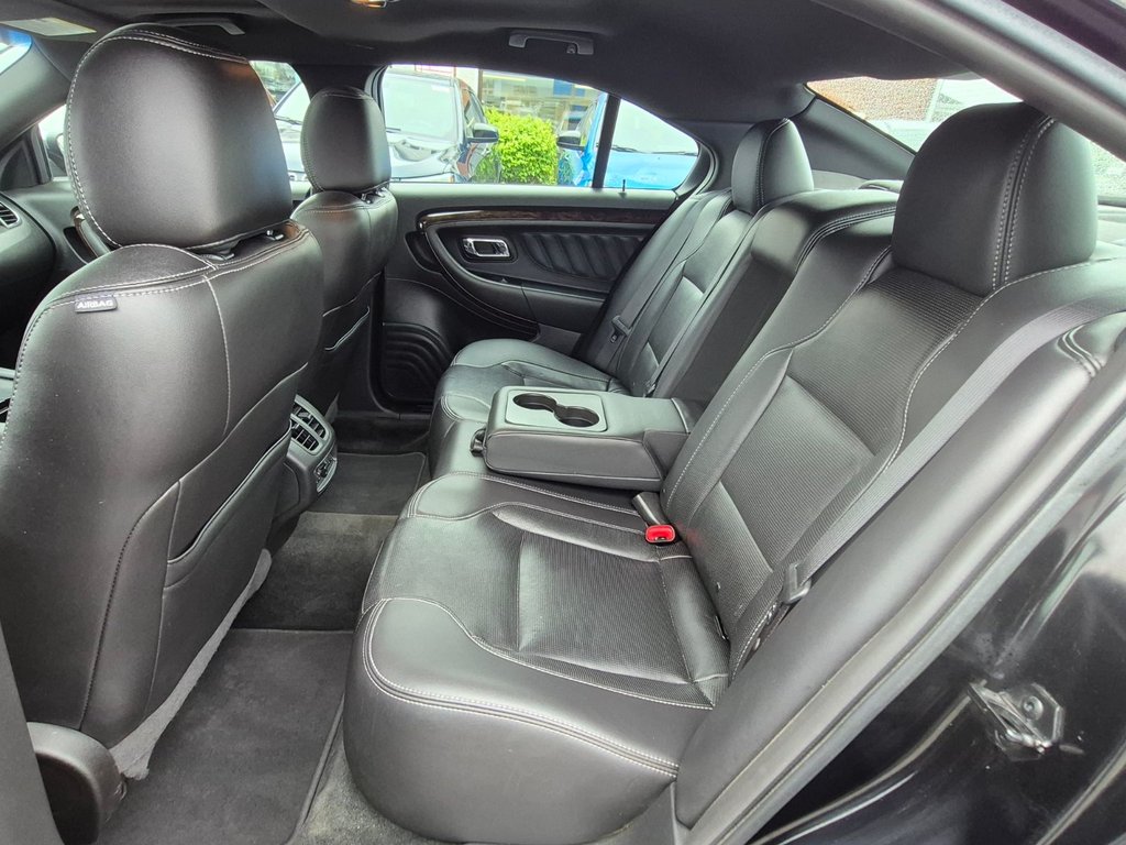 2016 Ford Taurus Limited in Woodstock, New Brunswick - 11 - w1024h768px