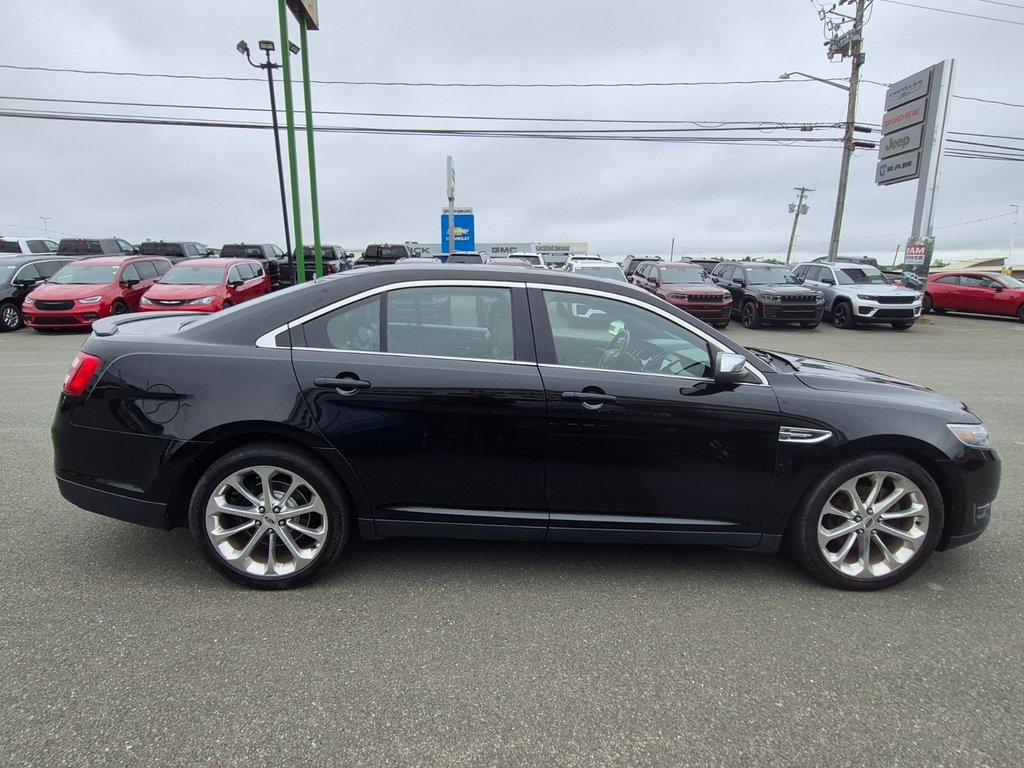 2016 Ford Taurus Limited in Woodstock, New Brunswick - 4 - w1024h768px