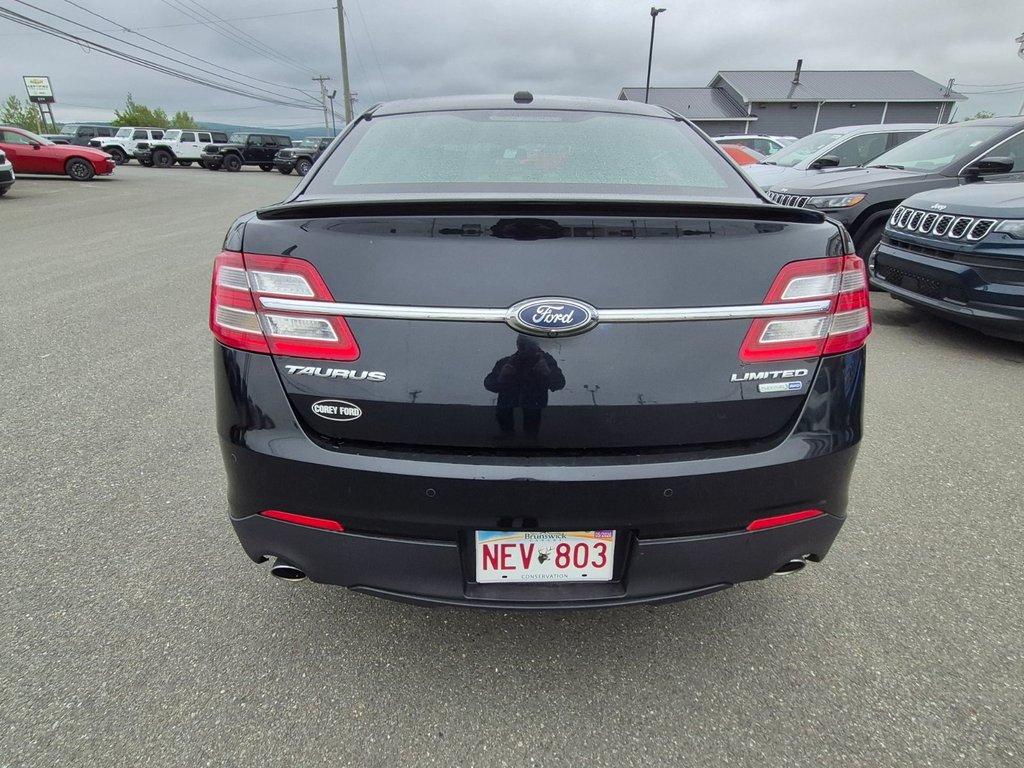 2016 Ford Taurus Limited in Woodstock, New Brunswick - 6 - w1024h768px