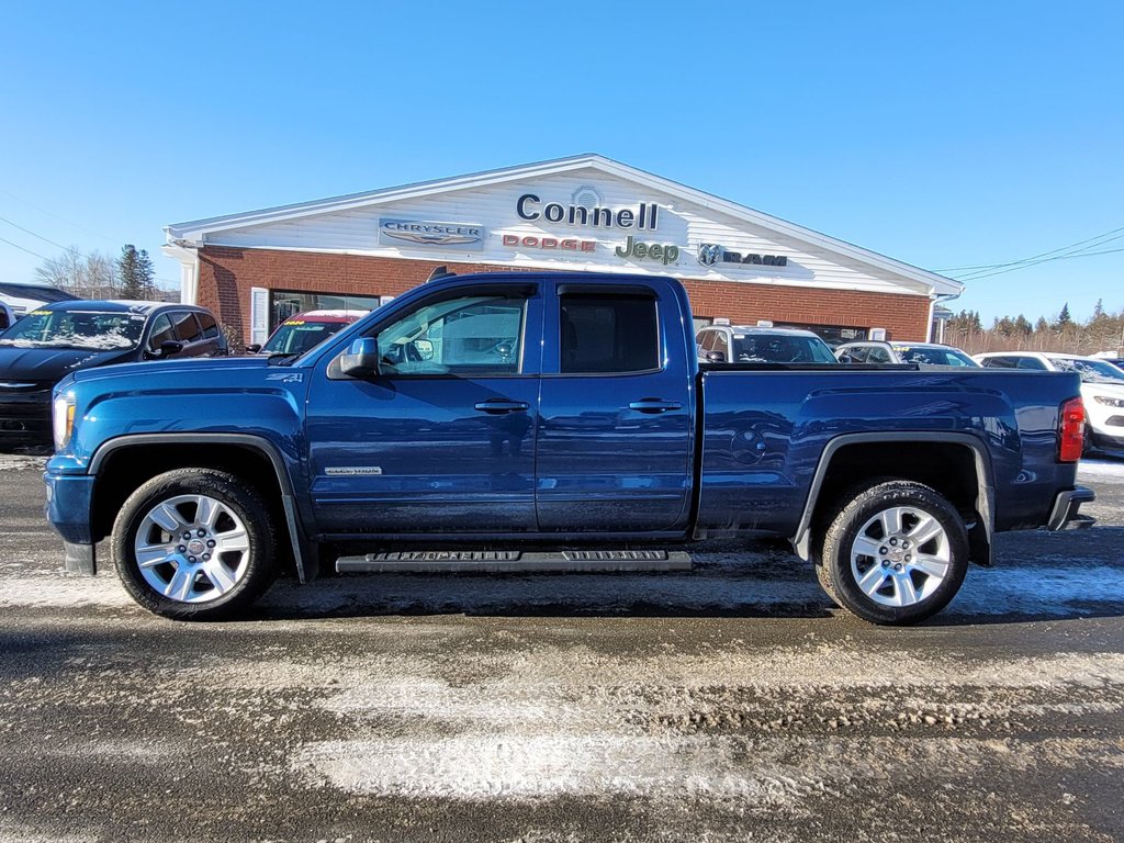 2017 GMC Sierra 1500 SLE in Woodstock, New Brunswick - 8 - w1024h768px