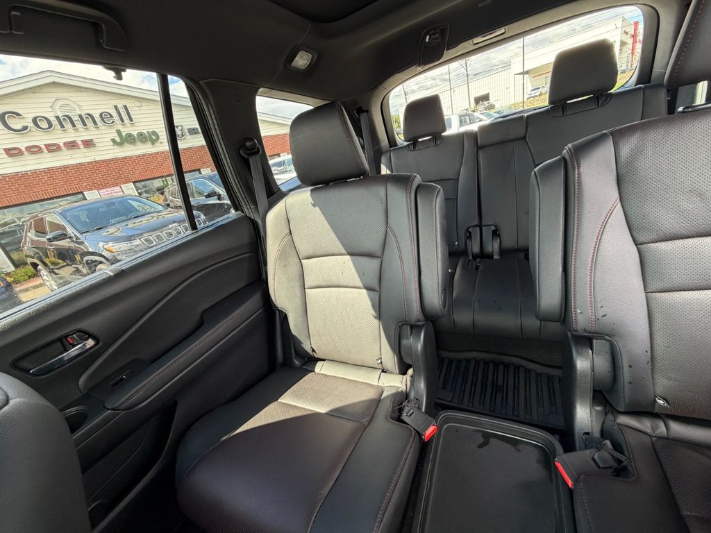 2022 Honda Pilot Black Edition in Woodstock, New Brunswick - 8 - w1024h768px
