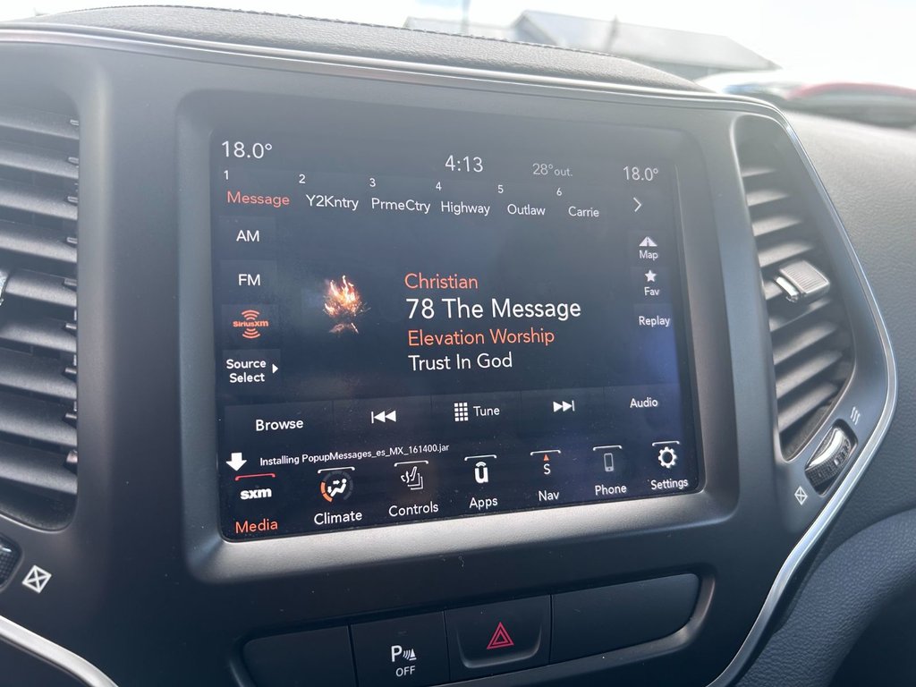 2021 Jeep Cherokee Altitude in Woodstock, New Brunswick - 8 - w1024h768px