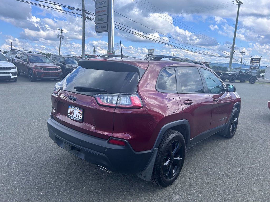 2021 Jeep Cherokee Altitude in Woodstock, New Brunswick - 3 - w1024h768px