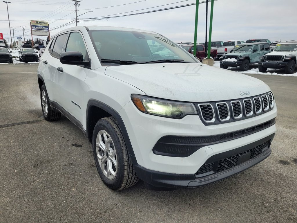 Jeep Compass SPORT 2025 à Woodstock, Nouveau-Brunswick - 3 - w1024h768px