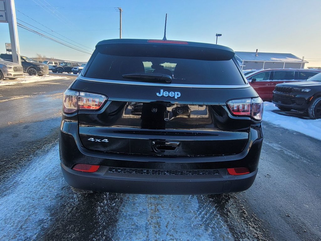 2025 Jeep Compass SPORT in Woodstock, New Brunswick - 7 - w1024h768px