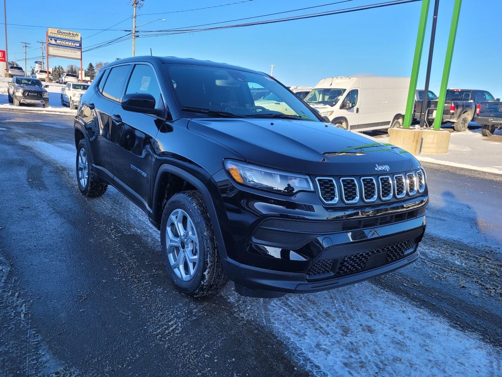 2025 Jeep Compass SPORT in Woodstock, New Brunswick - 3 - w1024h768px