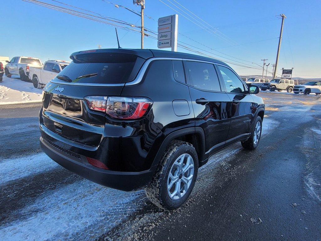 2025 Jeep Compass SPORT in Woodstock, New Brunswick - 5 - w1024h768px