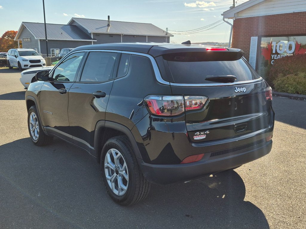 2026 Jeep Compass SPORT in Woodstock, New Brunswick - 7 - w1024h768px