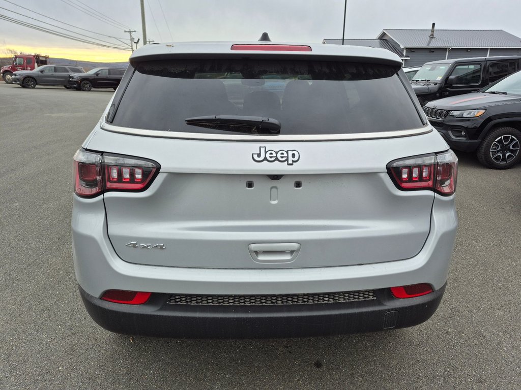 Jeep Compass SPORT 2026 à Woodstock, Nouveau-Brunswick - 6 - w1024h768px