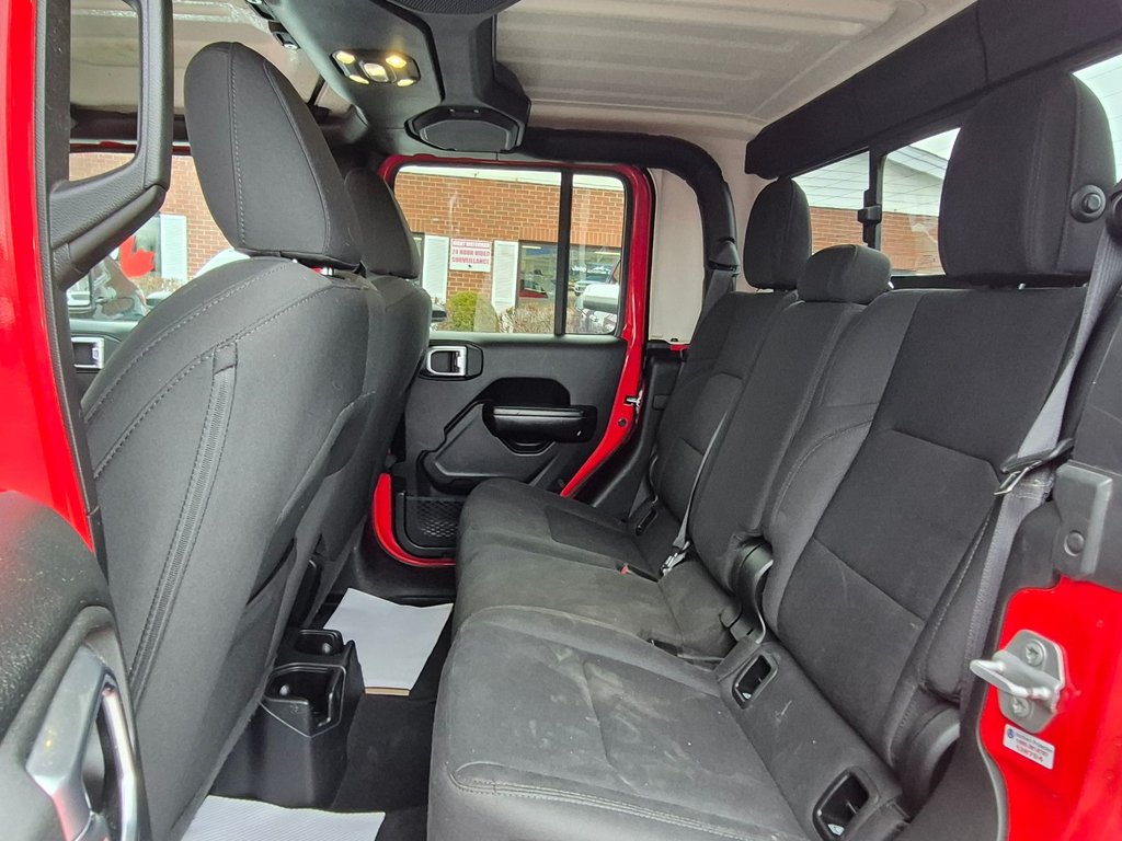 2020 Jeep Gladiator Sport S in Woodstock, New Brunswick - 11 - w1024h768px