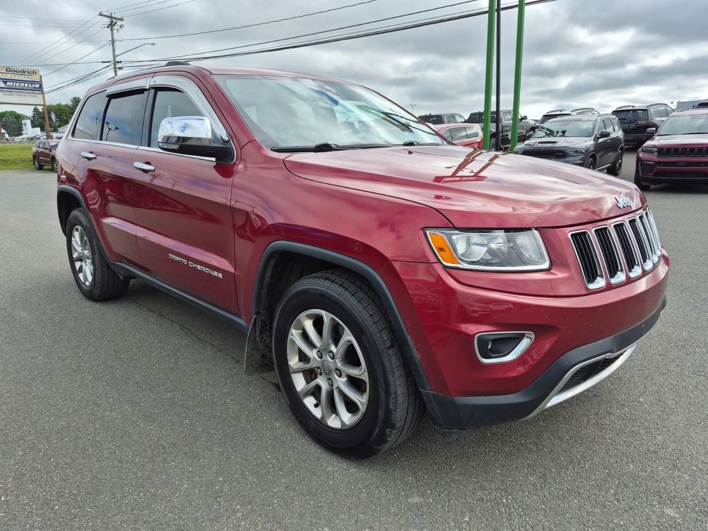 2014 Jeep Grand Cherokee Limited in Woodstock, New Brunswick - 3 - w1024h768px