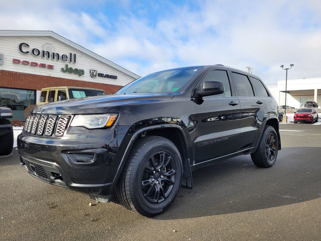 2020 Jeep Grand Cherokee Altitude in Woodstock, New Brunswick - 1 - w1024h768px