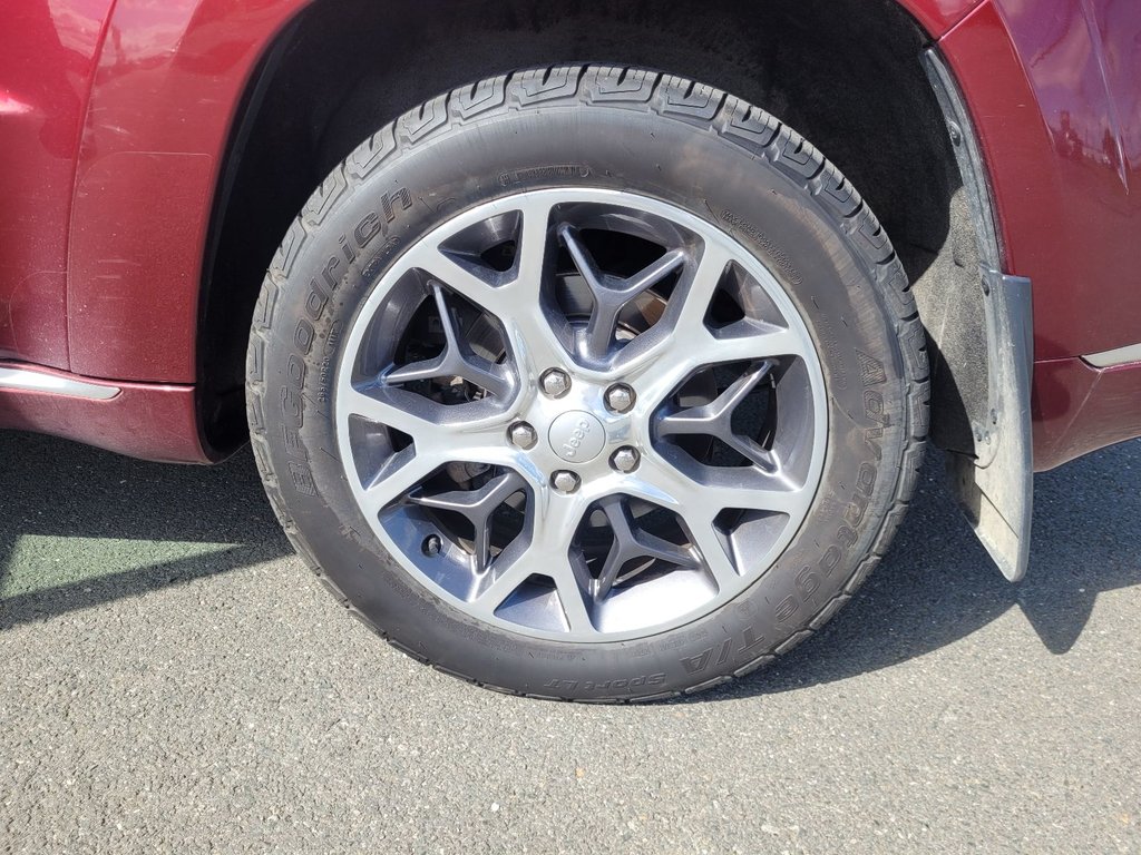 2020 Jeep Grand Cherokee Summit in Woodstock, New Brunswick - 12 - w1024h768px