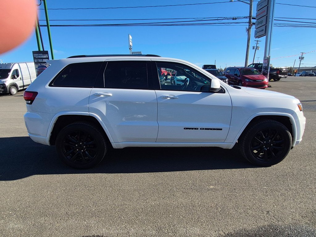 Jeep Grand Cherokee Altitude 2021 à Woodstock, Nouveau-Brunswick - 4 - w1024h768px