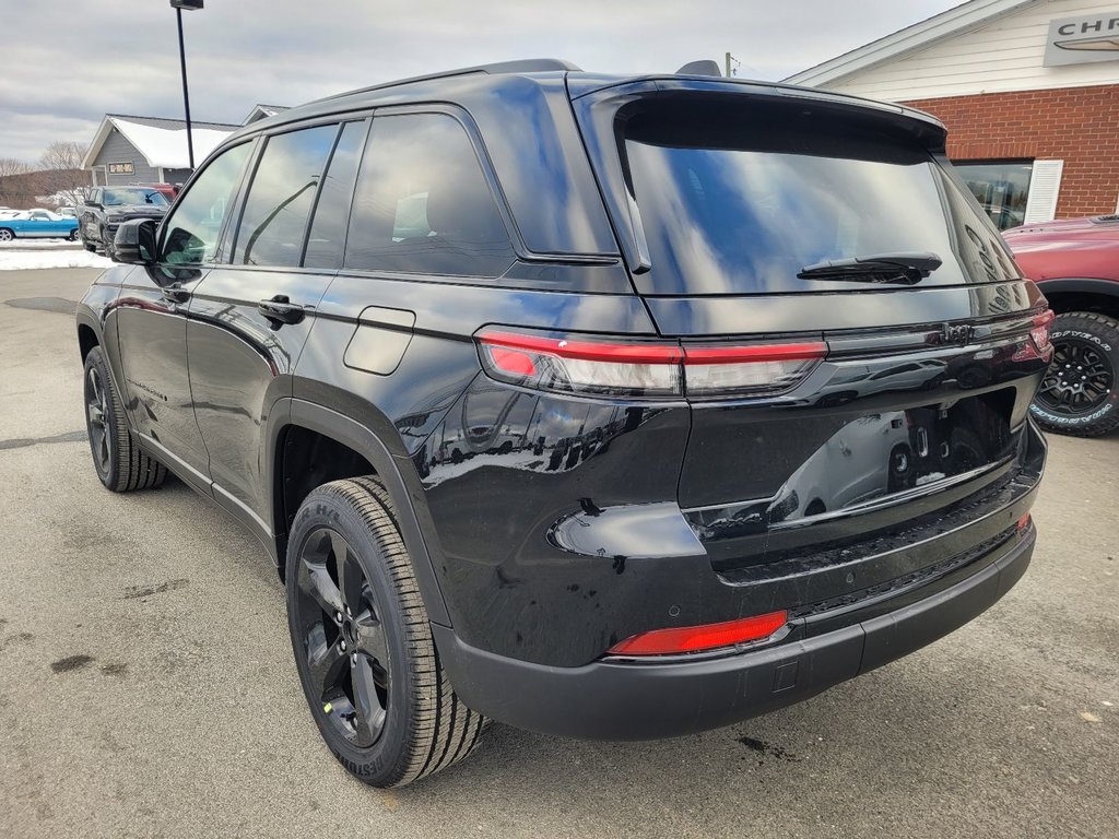 2025 Jeep Grand Cherokee LAREDO ALTITUDE in Woodstock, New Brunswick - 7 - w1024h768px