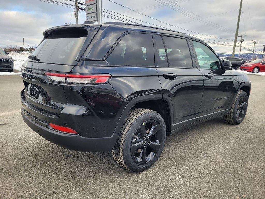 2025 Jeep Grand Cherokee LAREDO ALTITUDE in Woodstock, New Brunswick - 5 - w1024h768px