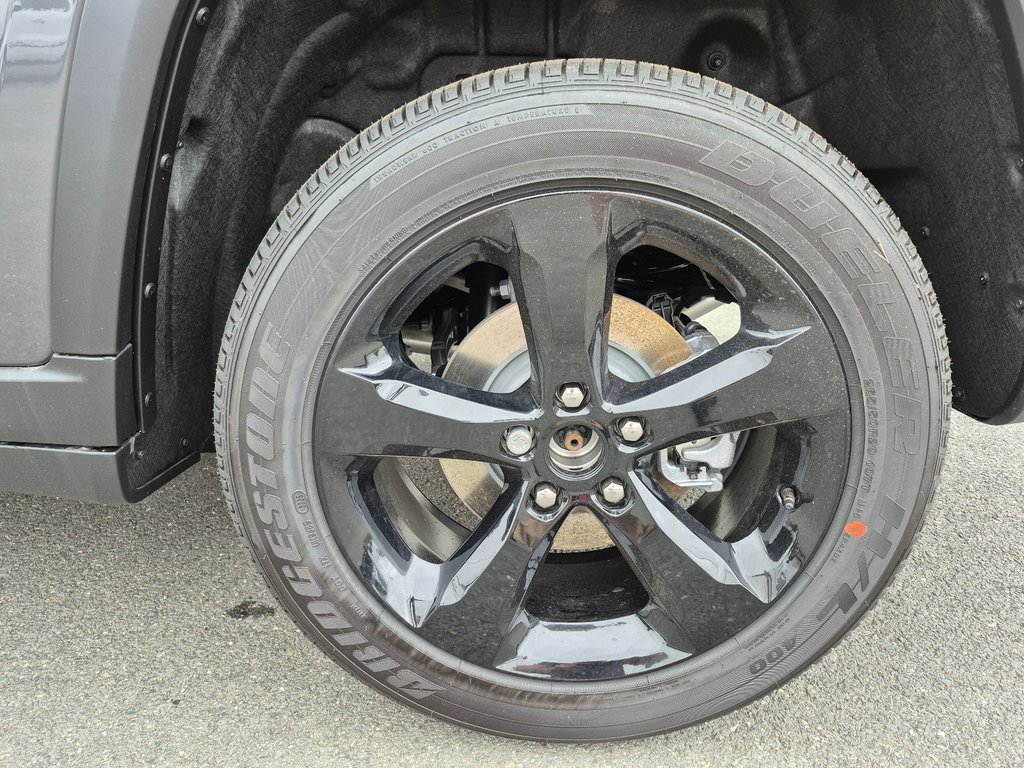 2025 Jeep Grand Cherokee Altitude in Woodstock, New Brunswick - 12 - w1024h768px