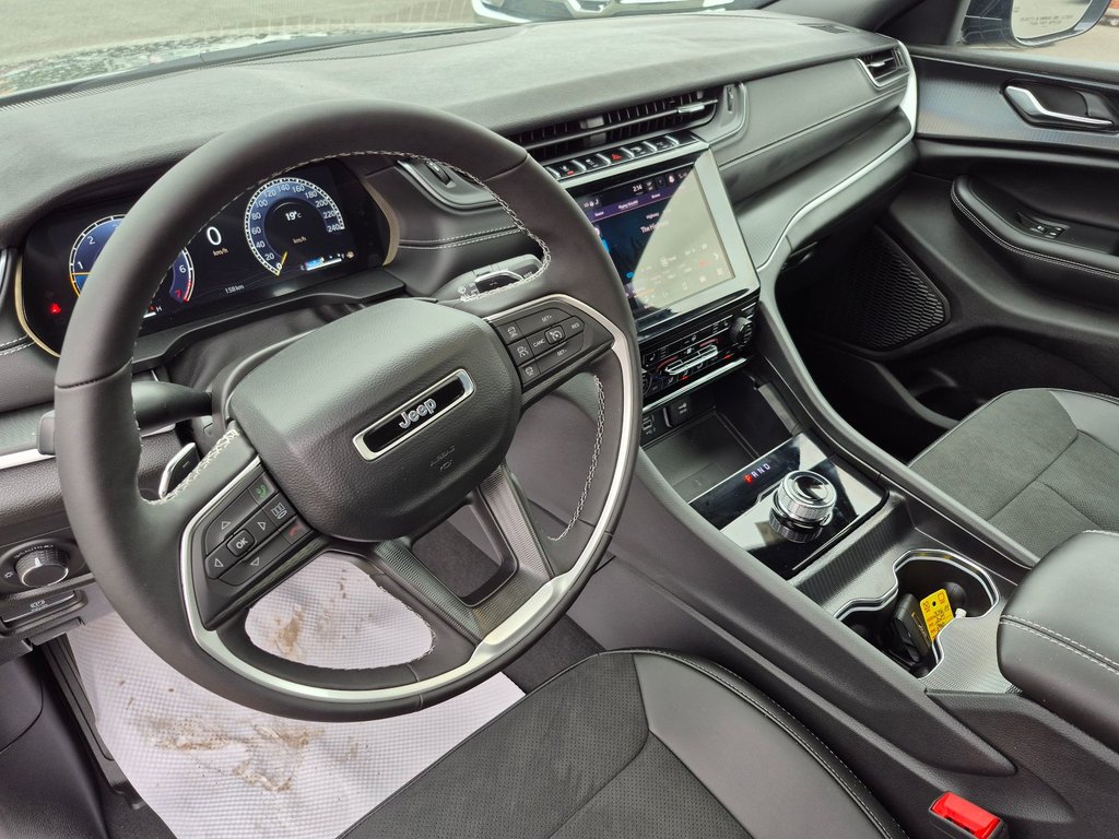 2025 Jeep Grand Cherokee Altitude in Woodstock, New Brunswick - 10 - w1024h768px