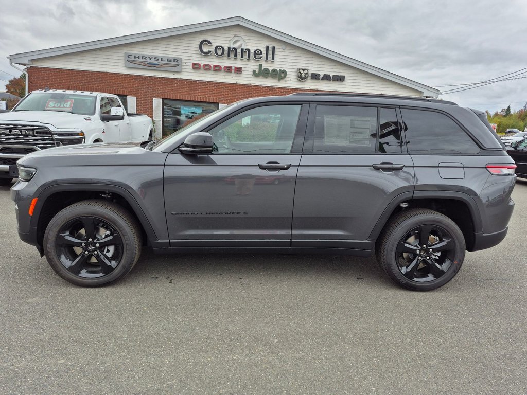 2025 Jeep Grand Cherokee Altitude in Woodstock, New Brunswick - 8 - w1024h768px