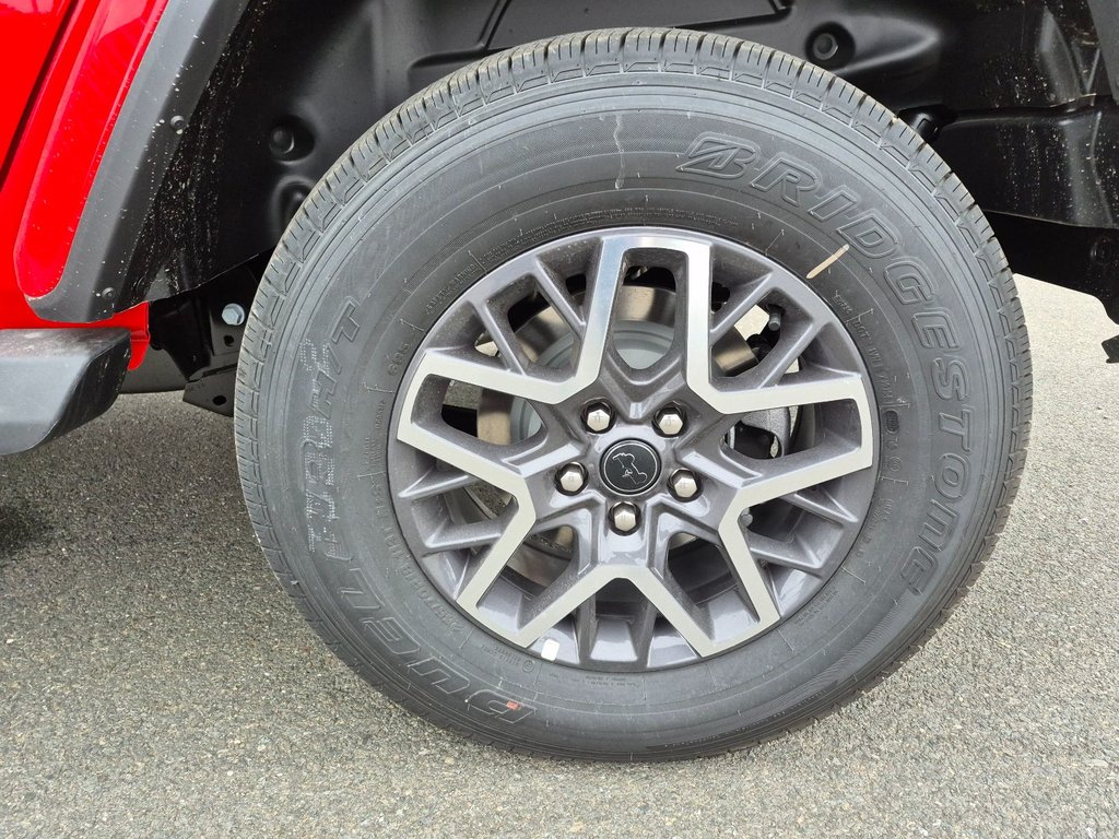 2026 Jeep Wrangler 4-Door SAHARA in Woodstock, New Brunswick - 12 - w1024h768px
