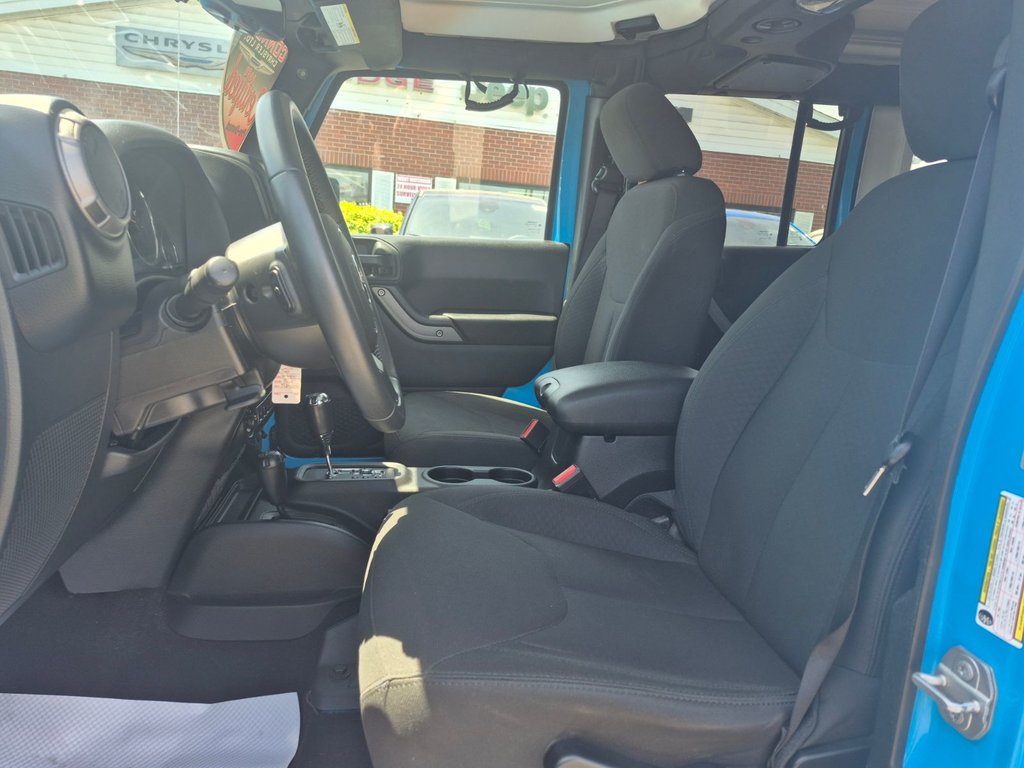 2018 Jeep Wrangler JK Unlimited Sport in Woodstock, New Brunswick - 9 - w1024h768px