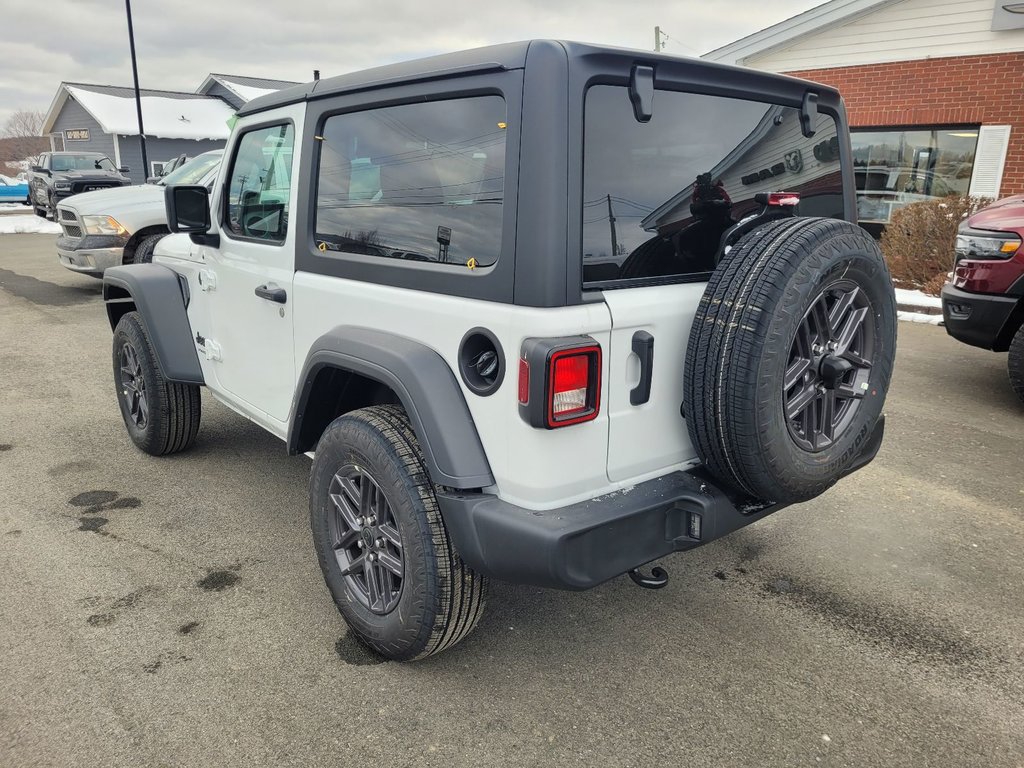 Jeep Wrangler SPORT S 2025 à Woodstock, Nouveau-Brunswick - 7 - w1024h768px