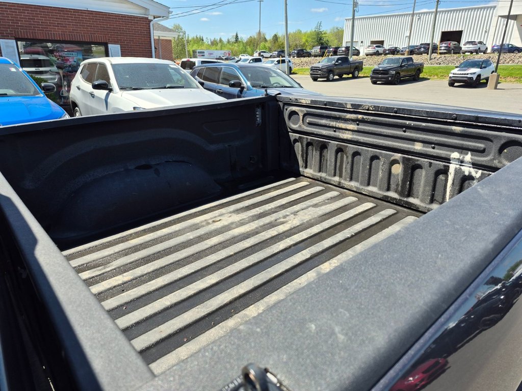 Ram 1500 Classic Warlock 2019 à Woodstock, Nouveau-Brunswick - 12 - w1024h768px