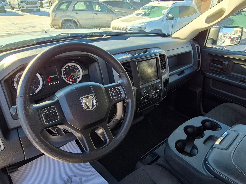 2020 Ram 1500 Classic Express in Woodstock, New Brunswick - 10 - w1024h768px