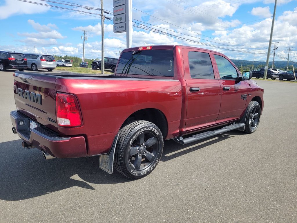Ram 1500 Classic Express 2021 à Woodstock, Nouveau-Brunswick - 5 - w1024h768px